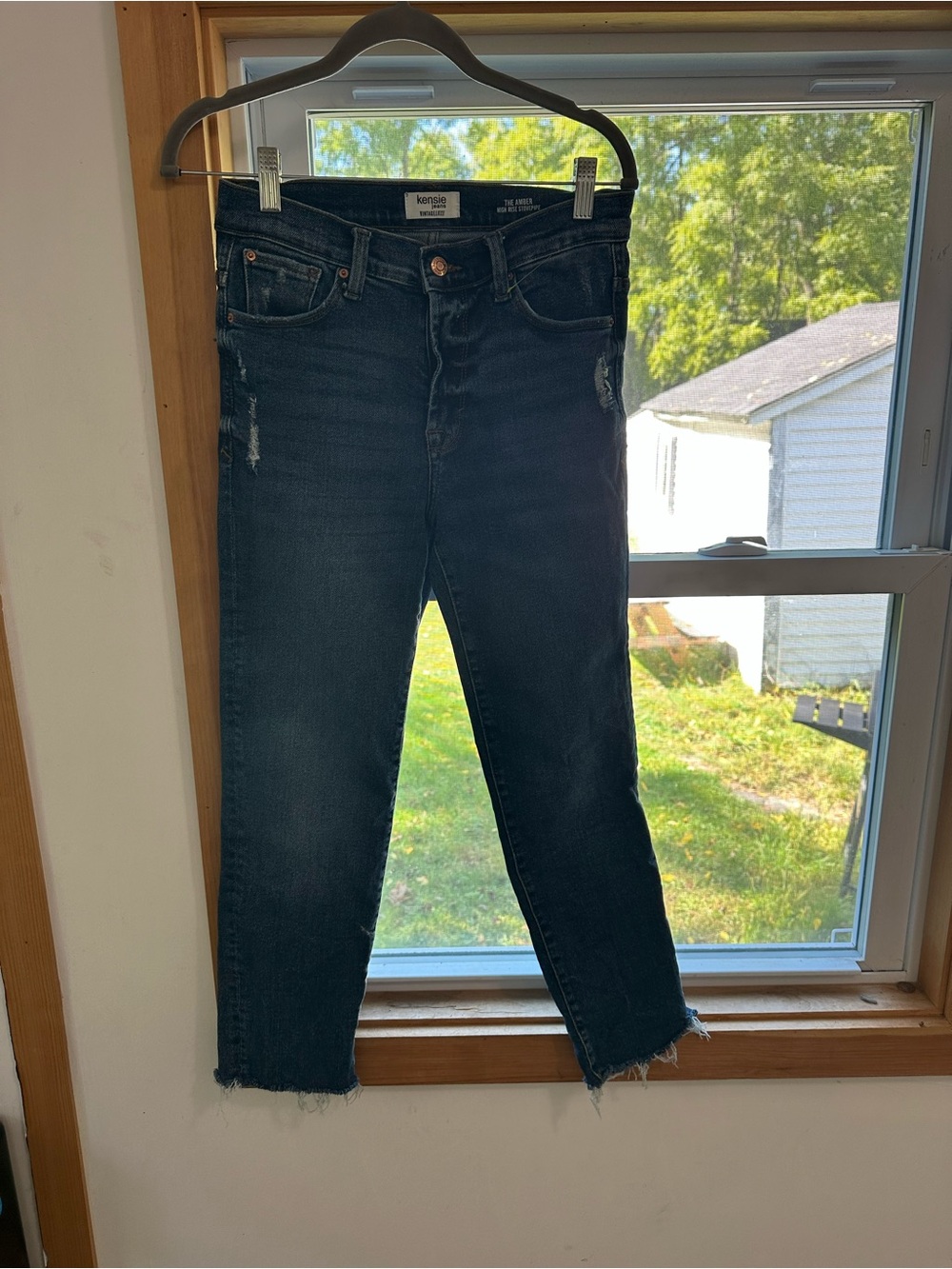Kensie High-Rise Dark Wash stovepipe Jeans -  size 4